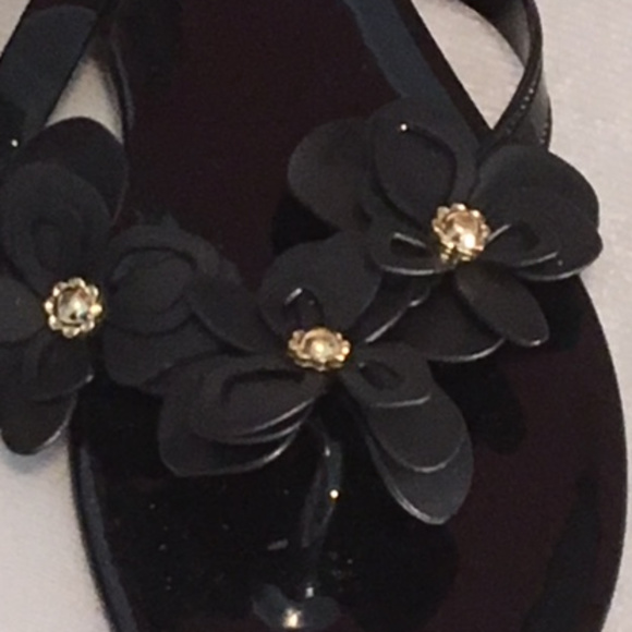 Ladies Flower Jelly Sandal - Picture 2 of 3